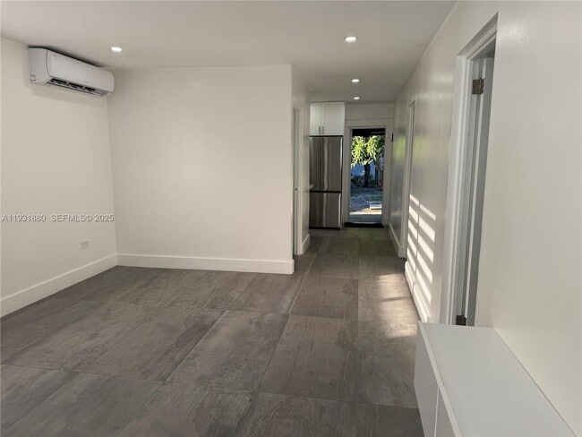 Foto del edificio - 731 E 19th St