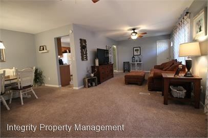 Foto del edificio - 3 br, 1 bath House - 16870 Lakewood Drive