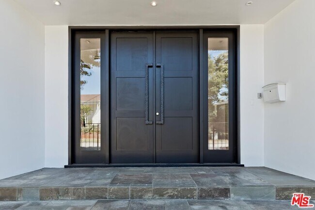 Foto del edificio - 2890 Forrester Dr