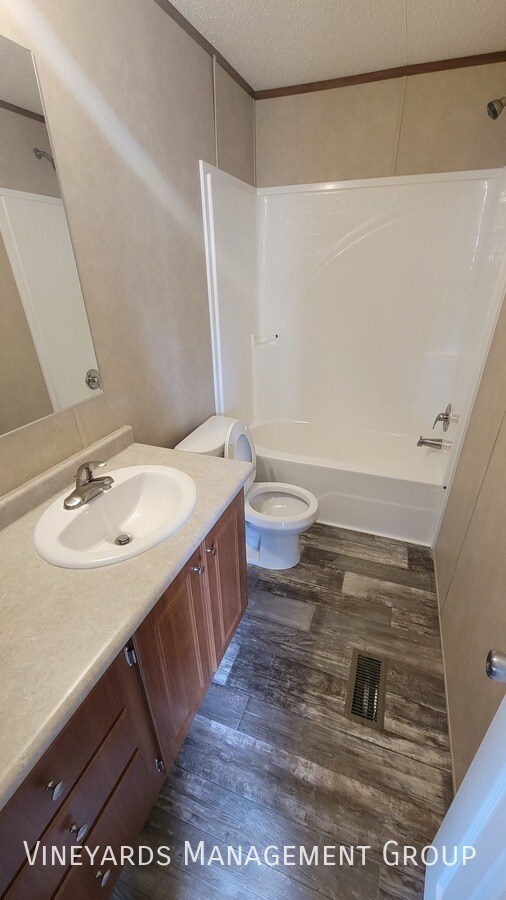 Foto del edificio - Now leasing