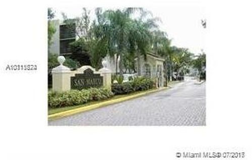 Building Photo - 8810 Fontainebleau Blvd