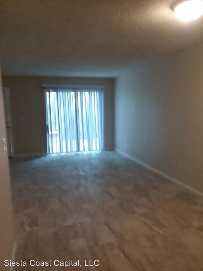 Building Photo - 3001 SE 52nd Ave