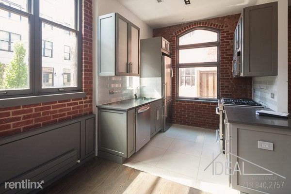 Building Photo - 234 Adelphi St