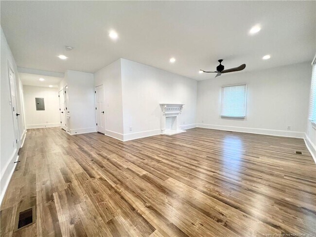 Foto del edificio - 310 N Clinton Ave