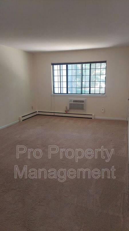 Foto del edificio - 28 Andover Ct