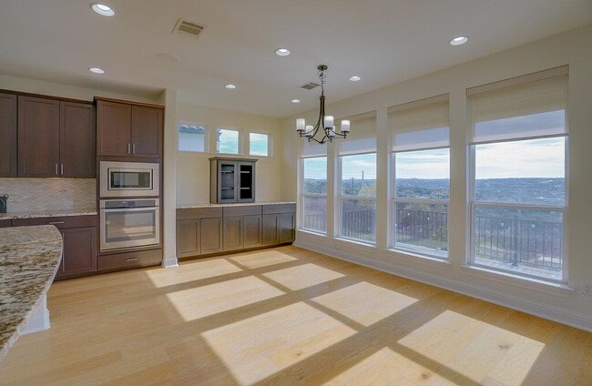 Building Photo - 19616 Summit Glory Trl