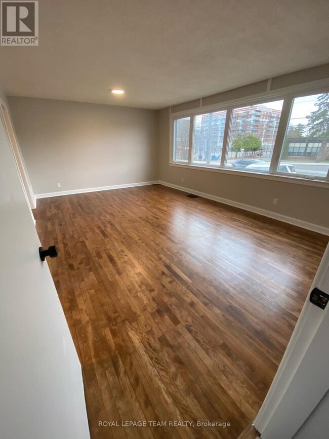Building Photo - 228 Woodroffe Ave