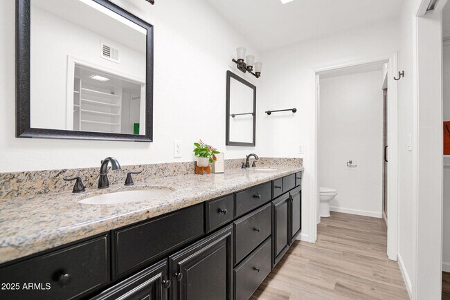Building Photo - 6349 N 78th St
