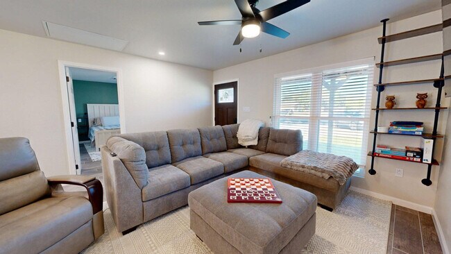 Foto del edificio - 200 Bucknell Ct