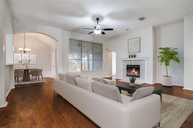 Building Photo - 11910 Amber Valley Dr