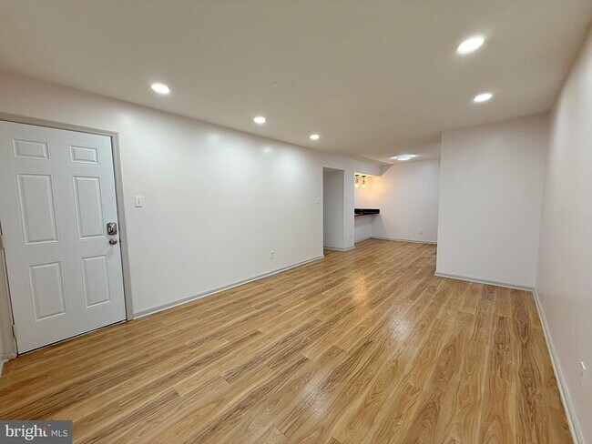 Foto del edificio - 150 Berwick Pl