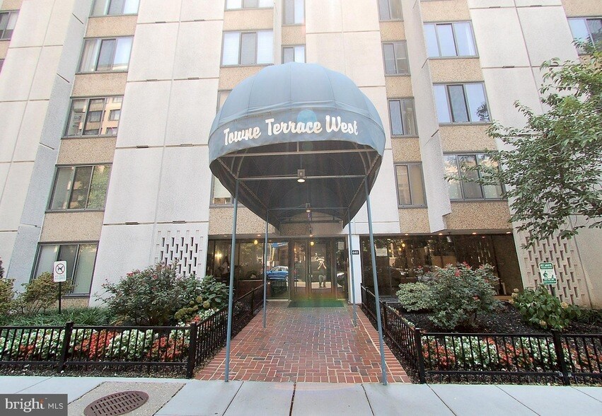 1440 N Street NW Unit 1011 - 1440 N Street NW Unit 1011