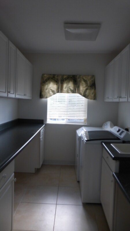 Building Photo - 4052 Keanu St