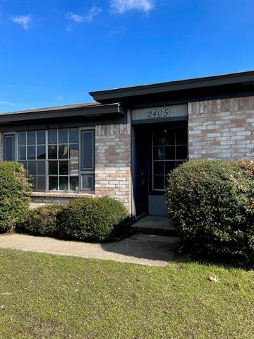 Building Photo - 2405 Lido Ln
