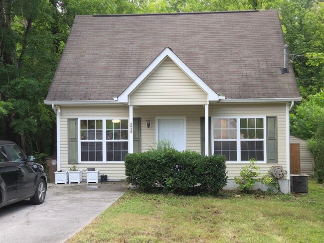 Building Photo - 3929 Acorn Dr