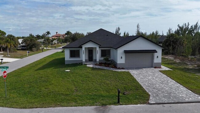 Building Photo - 10426 Live Oak Rd