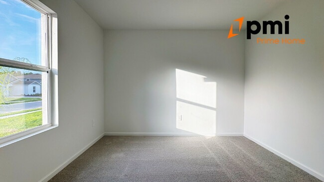 Building Photo - Brand New 5-Bedroom Home with Serene Water View in Gated Davenport Community