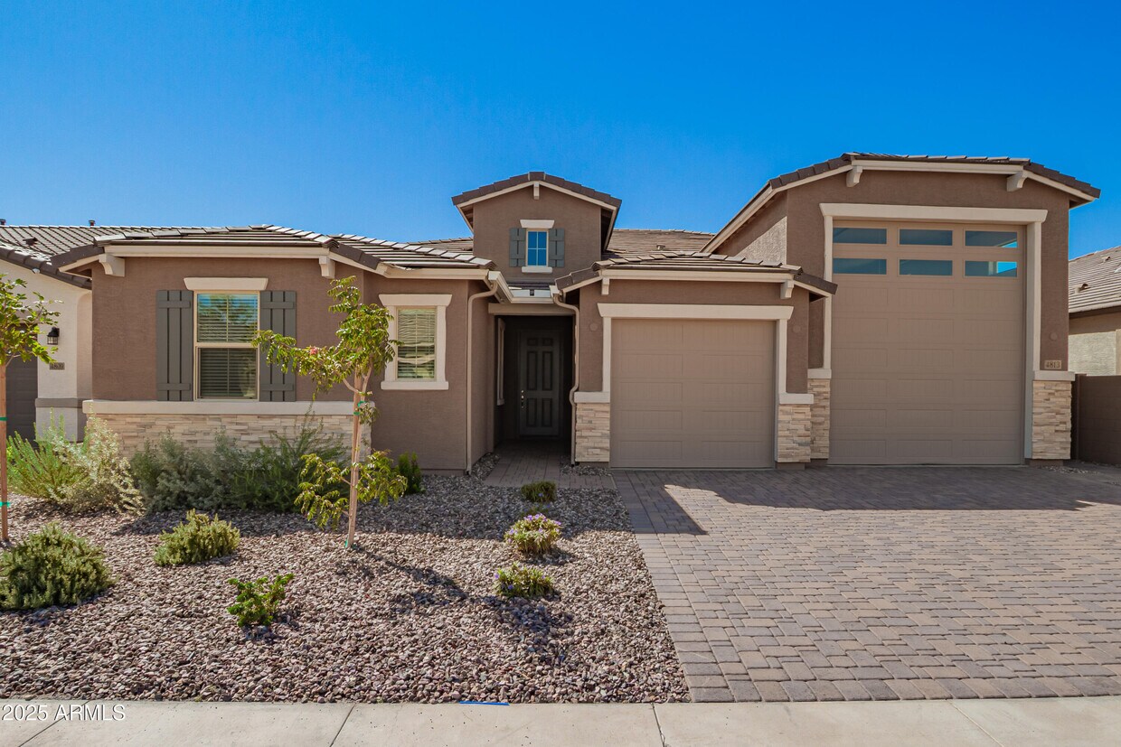 Foto principal - 4813 W Stargazer Pl