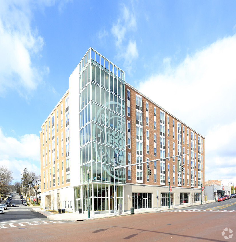 Primary Photo - North Ave Residence Hall - Iona College