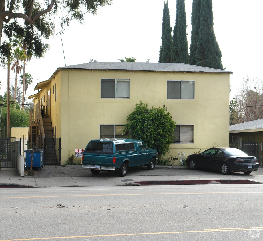 Foto del edificio - 4540 Laurel Canyon Blvd