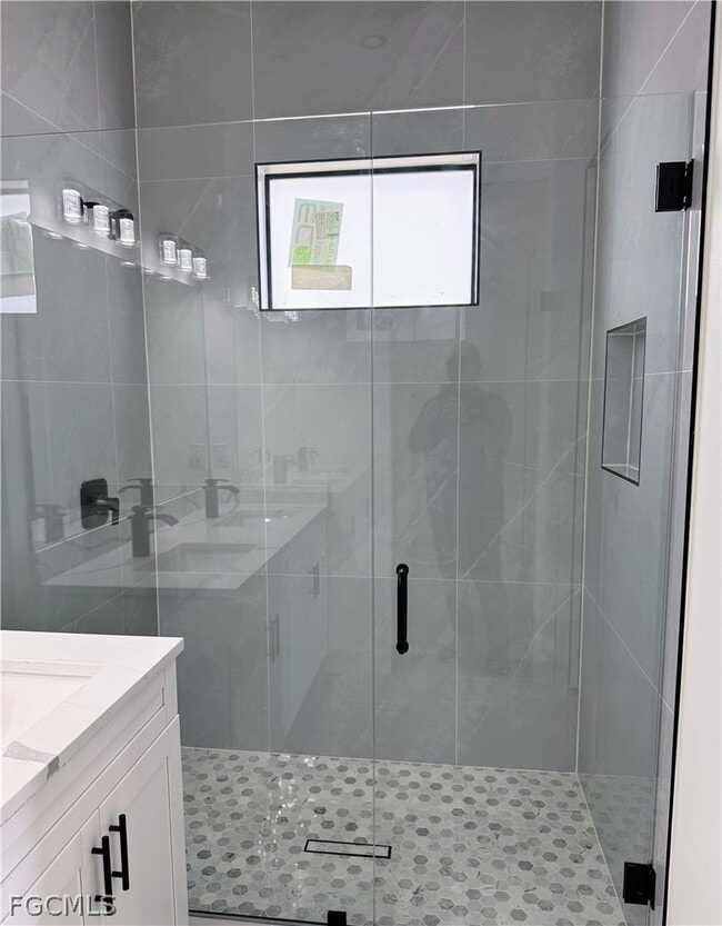 Building Photo - 459 Lockport Ave S