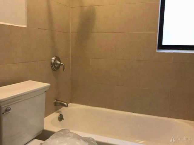 Foto del edificio - 229-231 E 12th St