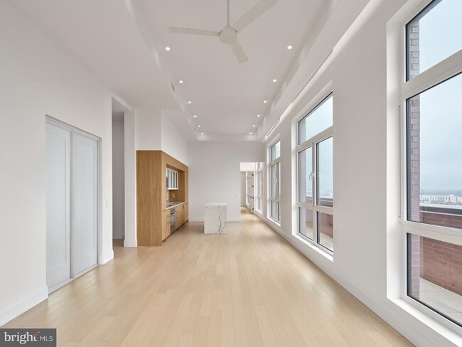 Foto del edificio - 1099 Germantown Ave