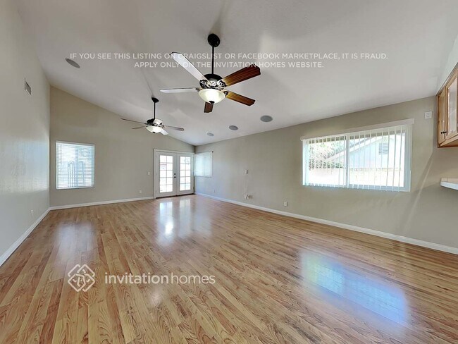 Building Photo - 23037 Magnolia Glen Dr