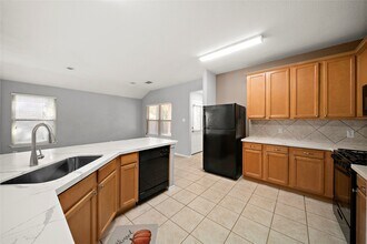 Building Photo - 62 Rookwood Ct