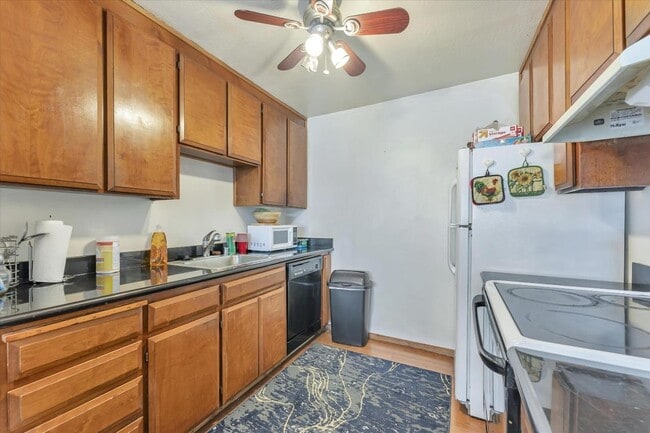 Foto del edificio - 455 Crescent St