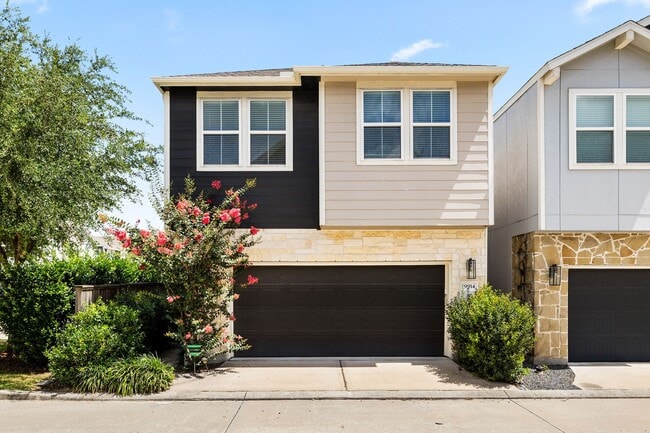 Building Photo - 9914 Brickhouse Dr