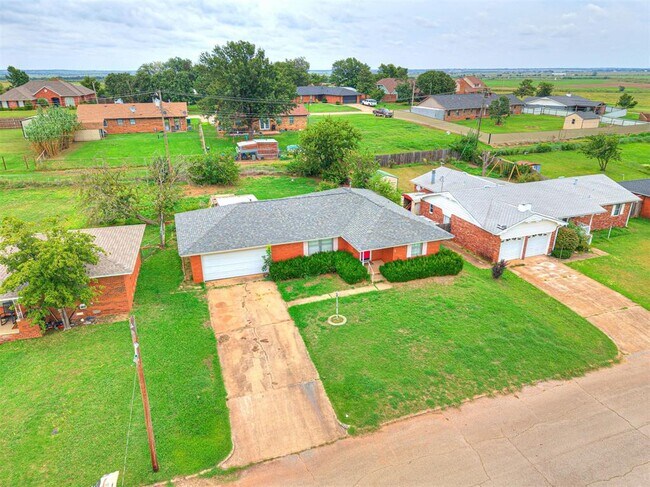 Building Photo - 1212 Lynnwood Dr