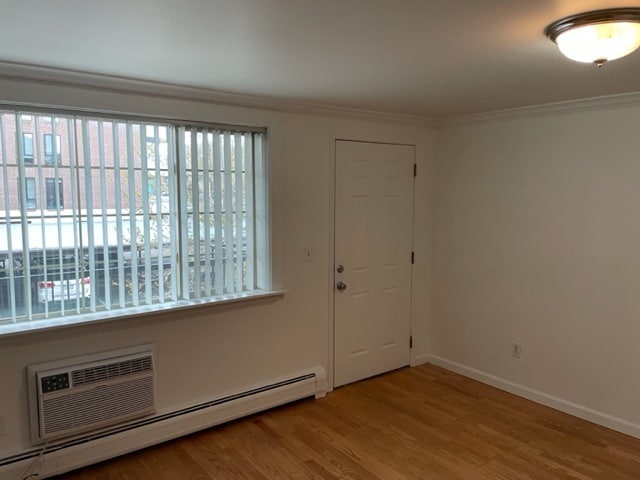 Living Area - 30 N Emerson St