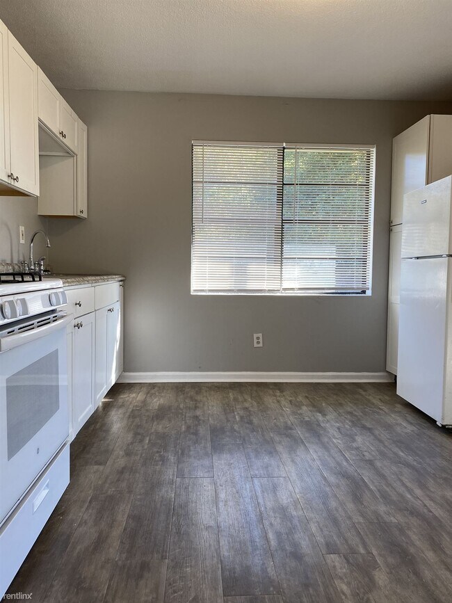 Foto del edificio - 3 br, 1 bath House - 6916 Bradshaw Drive