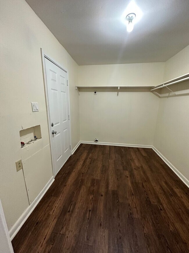 Foto del edificio - Updated Southern Hills 3 Bedroom