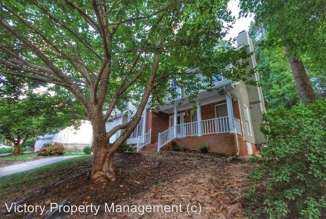 Building Photo - 106 Penchant Ct