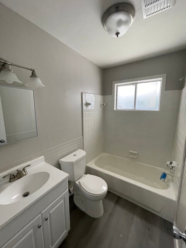 Building Photo - 3915 McVay St SW