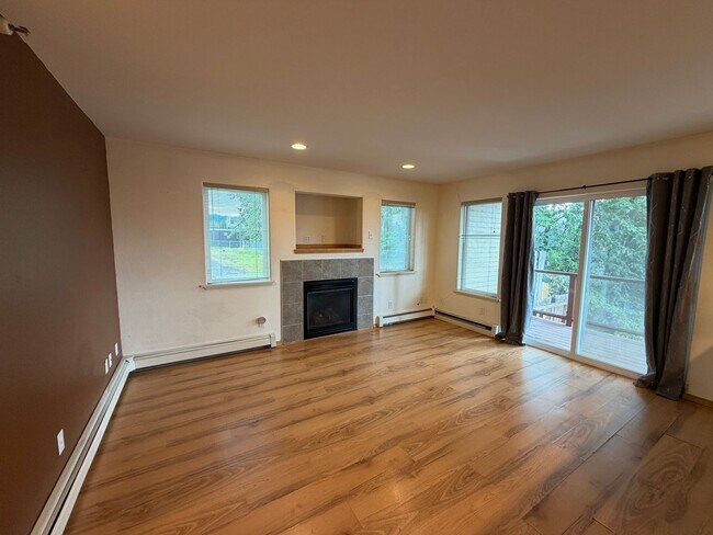 Building Photo - 540 Eyak Dr