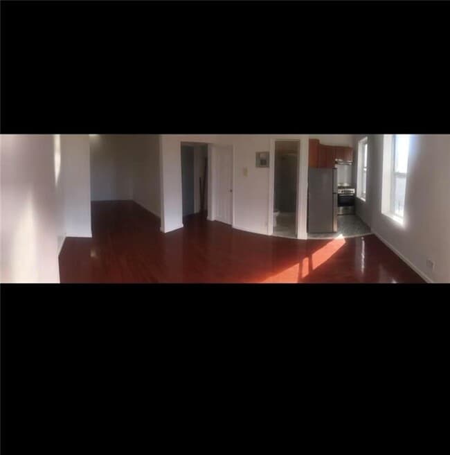 Building Photo - 261 Troy Ave