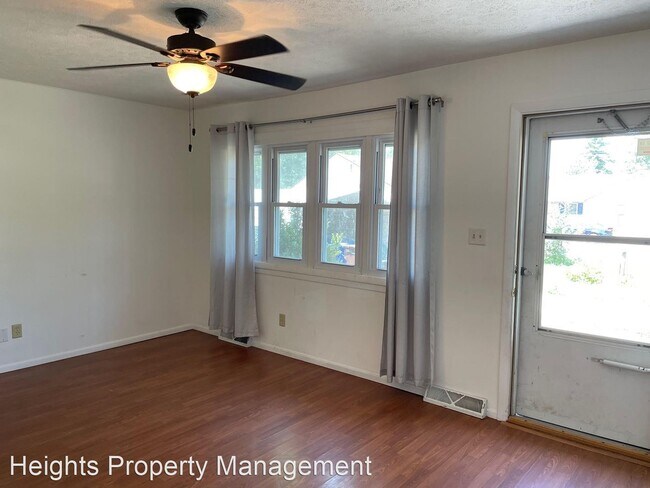 Building Photo - 2 br, 1 bath House - 619 N Main St Unit 1
