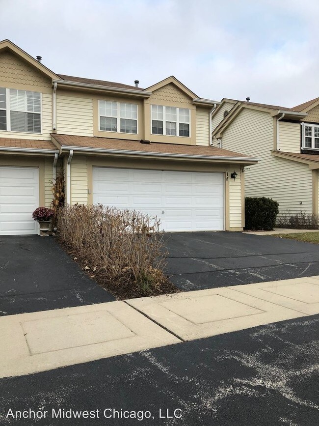 Building Photo - 3 br, 2.5 bath House - 15 White Pine Drive