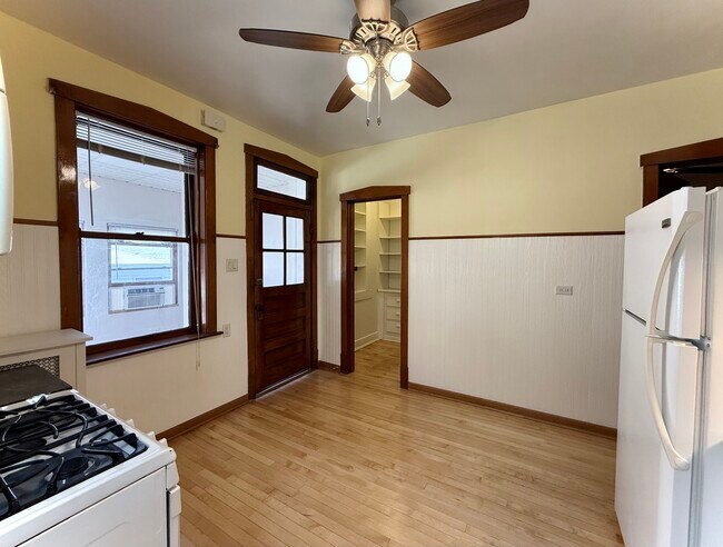 Foto del edificio - 5446 W Agatite Ave