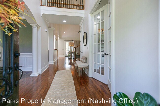 Foto del edificio - 4 br, 5 bath House - 281 King Arthur Circle