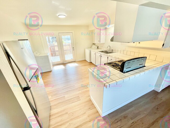 Building Photo - Charming 2-Bedroom Home with Amenities and...