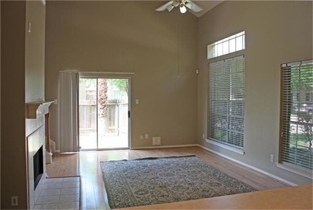 Building Photo - 4002 Tamarack Pl