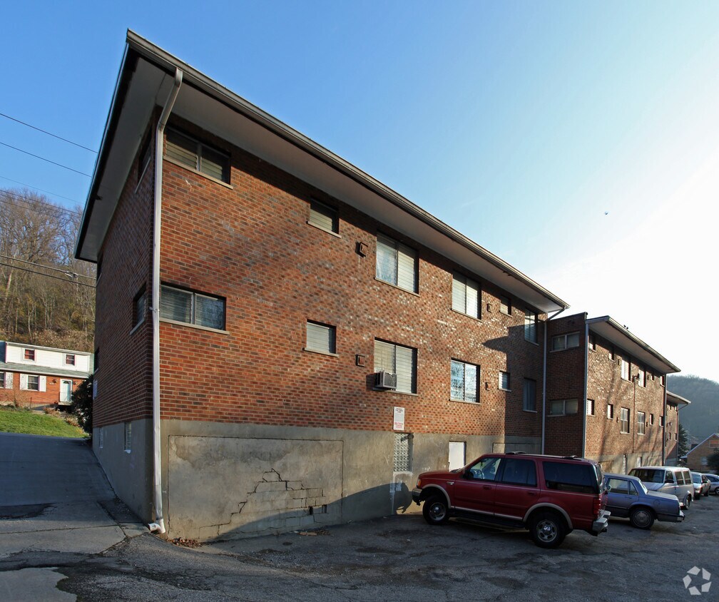 3943 Delhi Pike, Cincinnati, OH 45204 Apartments in Cincinnati, OH