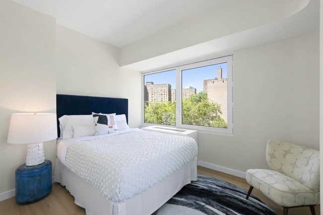 Photo - 1998 2nd Ave Apartment