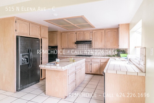 Building Photo - 515 N Elena Ave