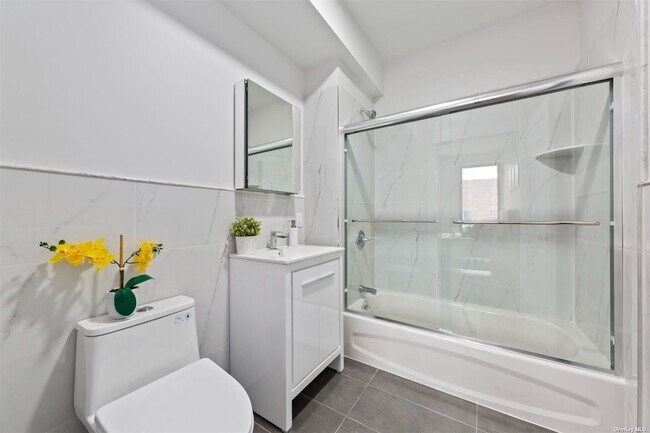 Foto del edificio - 214-33 41st Ave