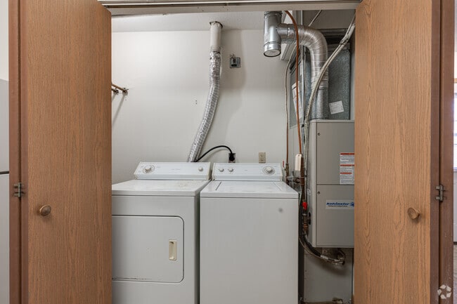 1BR, 1BA - 745SF - Laundry - Cottages of White Bear Lake Township